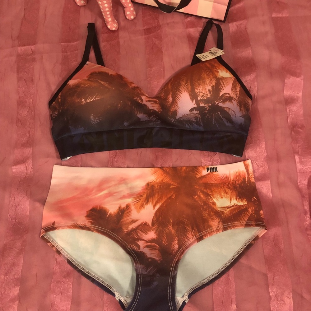 VS PINK Cool & Comfy Lightly Lined Bra & Hipsters - Picture 2 of 8